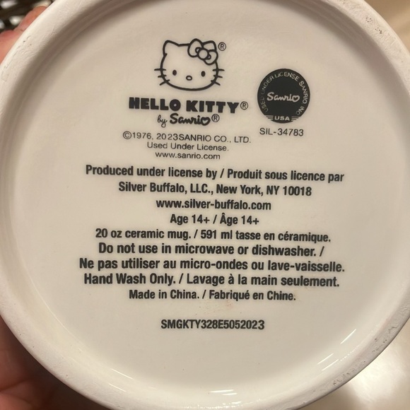 🎀Hello Kitty pair of large oversized coffee tea mugs both NWT - Picture 7 of 11